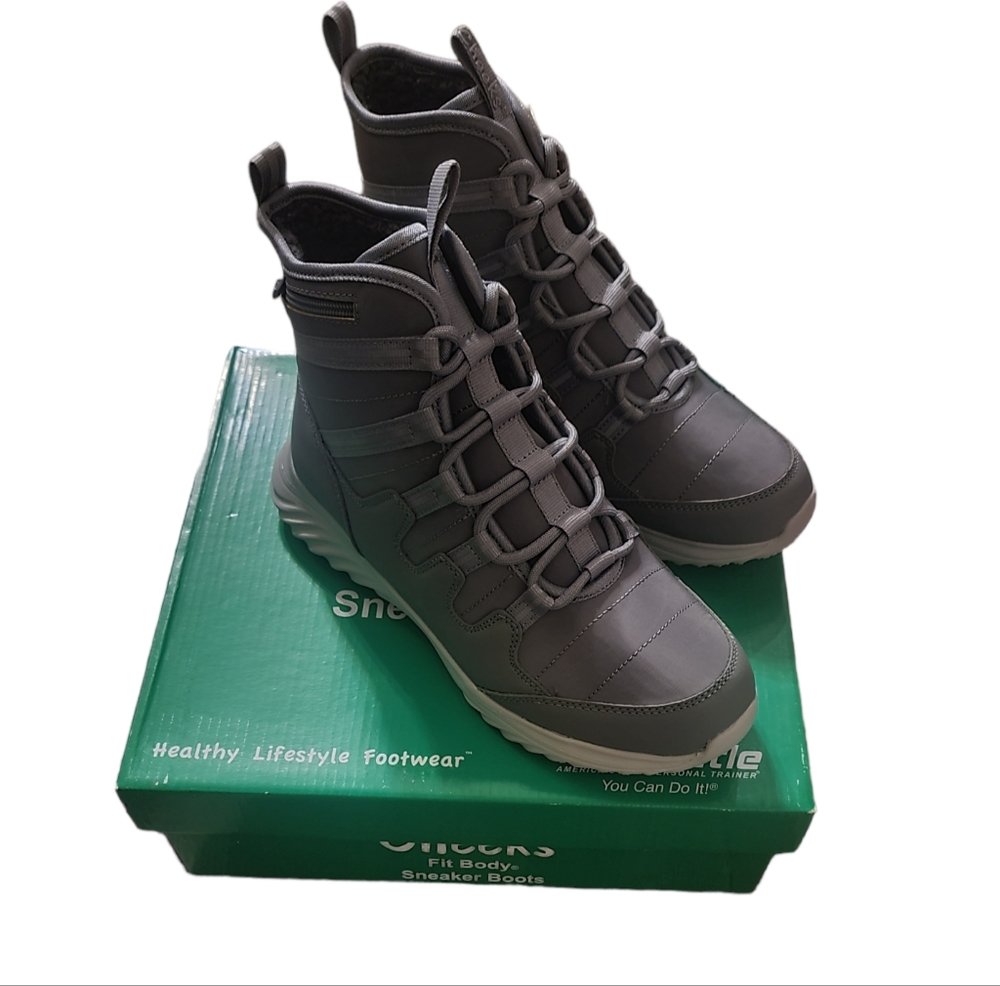NWB! Cheeks Tony Little Gray Sneaker Boot 8